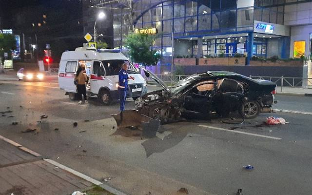 Машины всмятку: ночью в центре Рязани случилось серьёзное ДТП