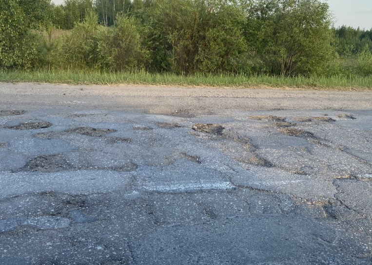 Выбоины и колеи: в Клепиковском районе по решению суда отремонтируют дорогу