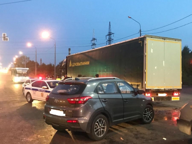 ДТП на трассе М5: Hyundai Creta выехал на красный сигнал