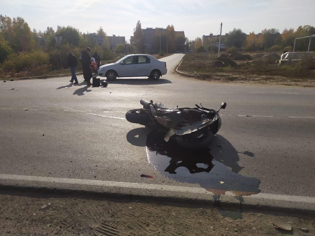 В Полянах водитель Рено сбил мотоциклиста