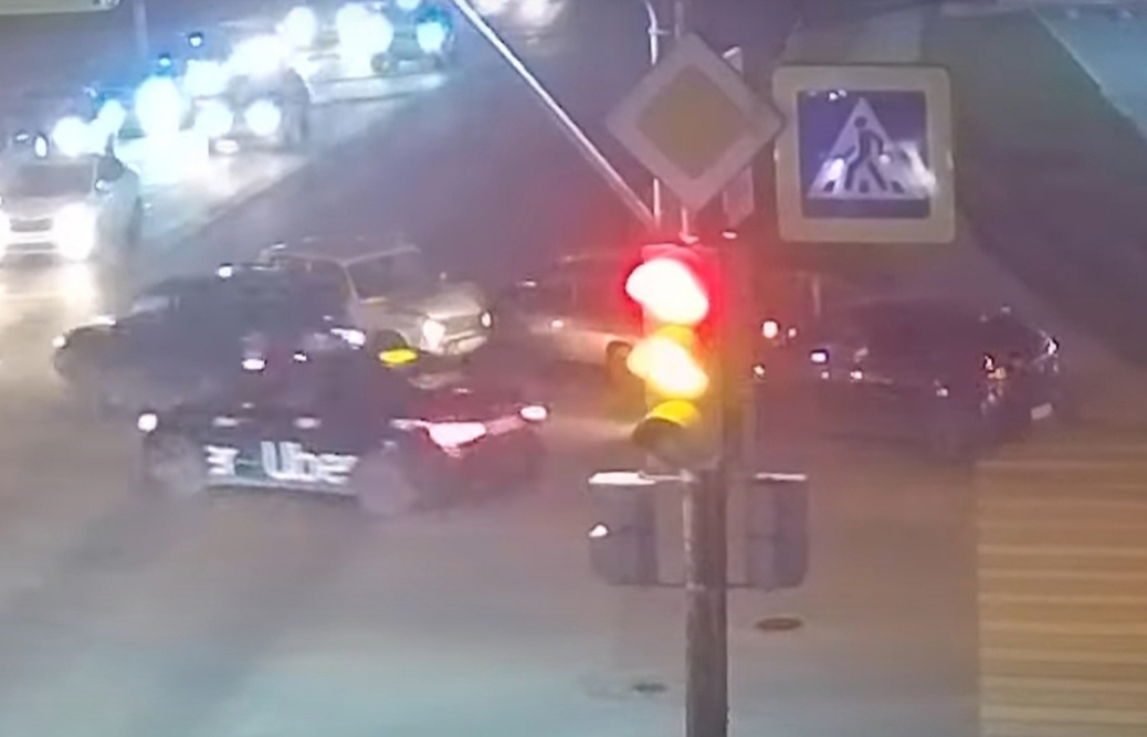 В Песочне произошла массовая авария: видео момента столкновения