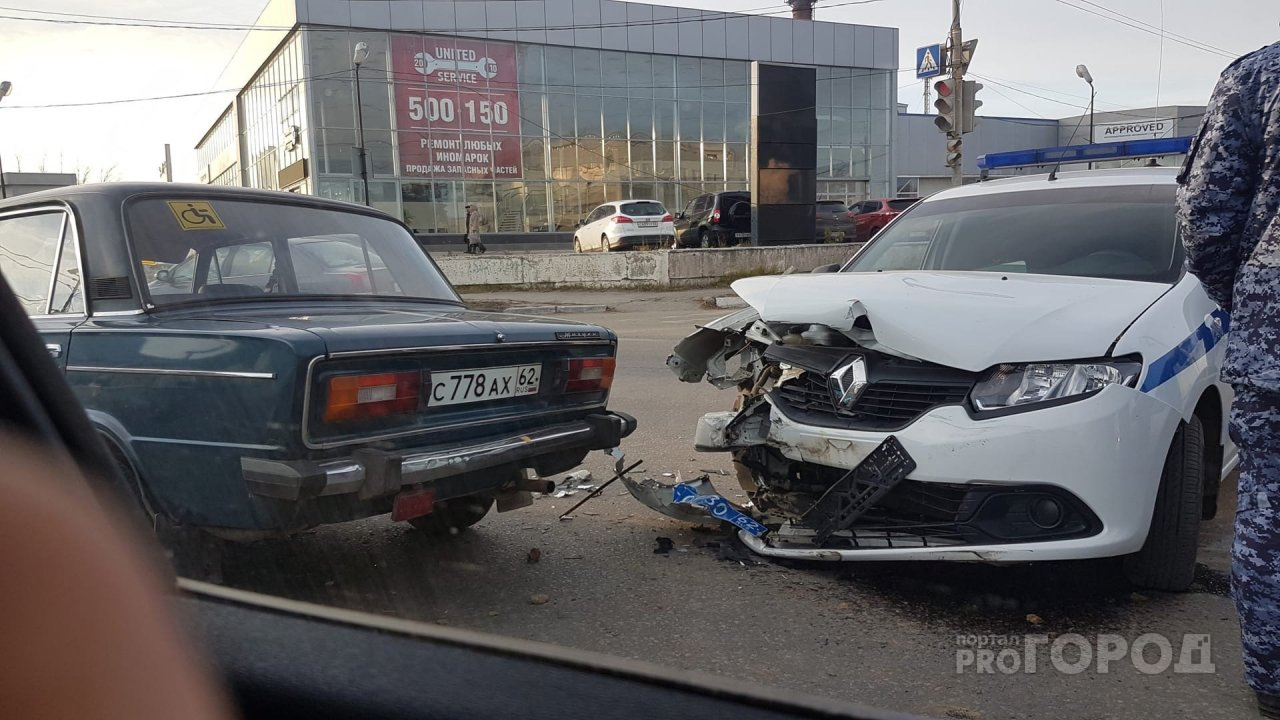 В Рязани произошла авария с участием автомобиля Росгвардии
