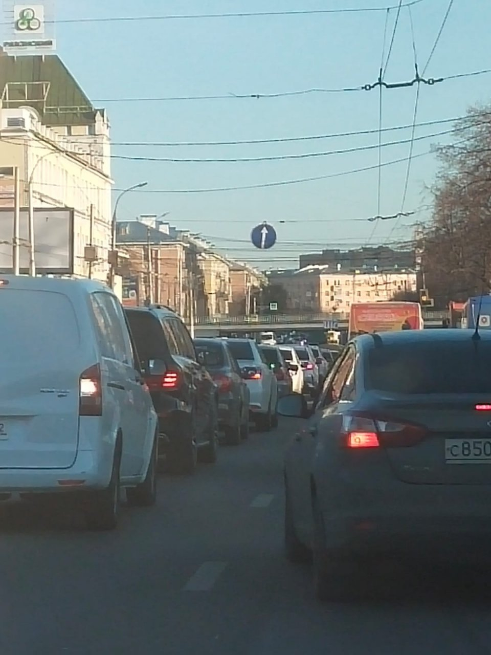 «Пробки как в понедельник»: рязанцы жалуются на заторы на Московском шоссе в сторону центра