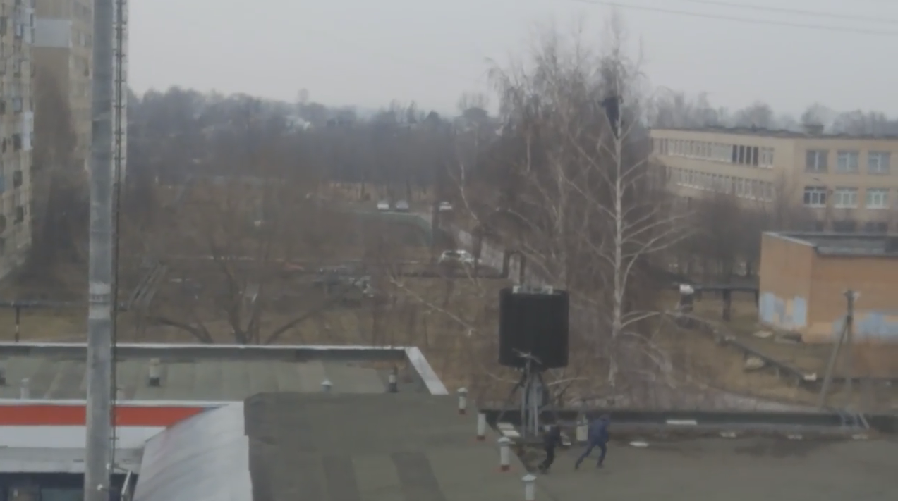 В Недостоево рязанские школьники снова замечены на крыше