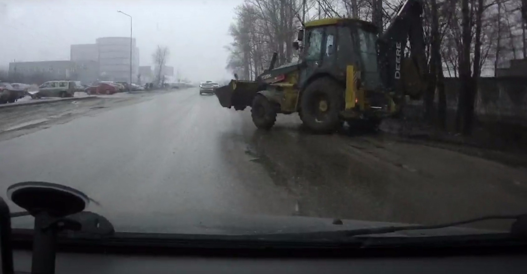 Видео с рязанским «пьяным трактористом» набирает популярность в интернете