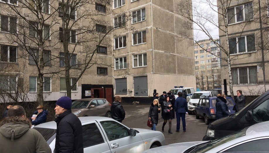 В жилом доме в Петербурге найдено и обезврежено взрывное устройство