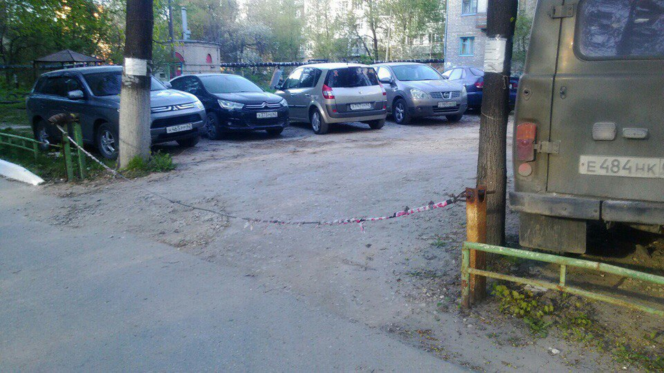 Народная жалоба: самозахват парковочных мест на Весенней