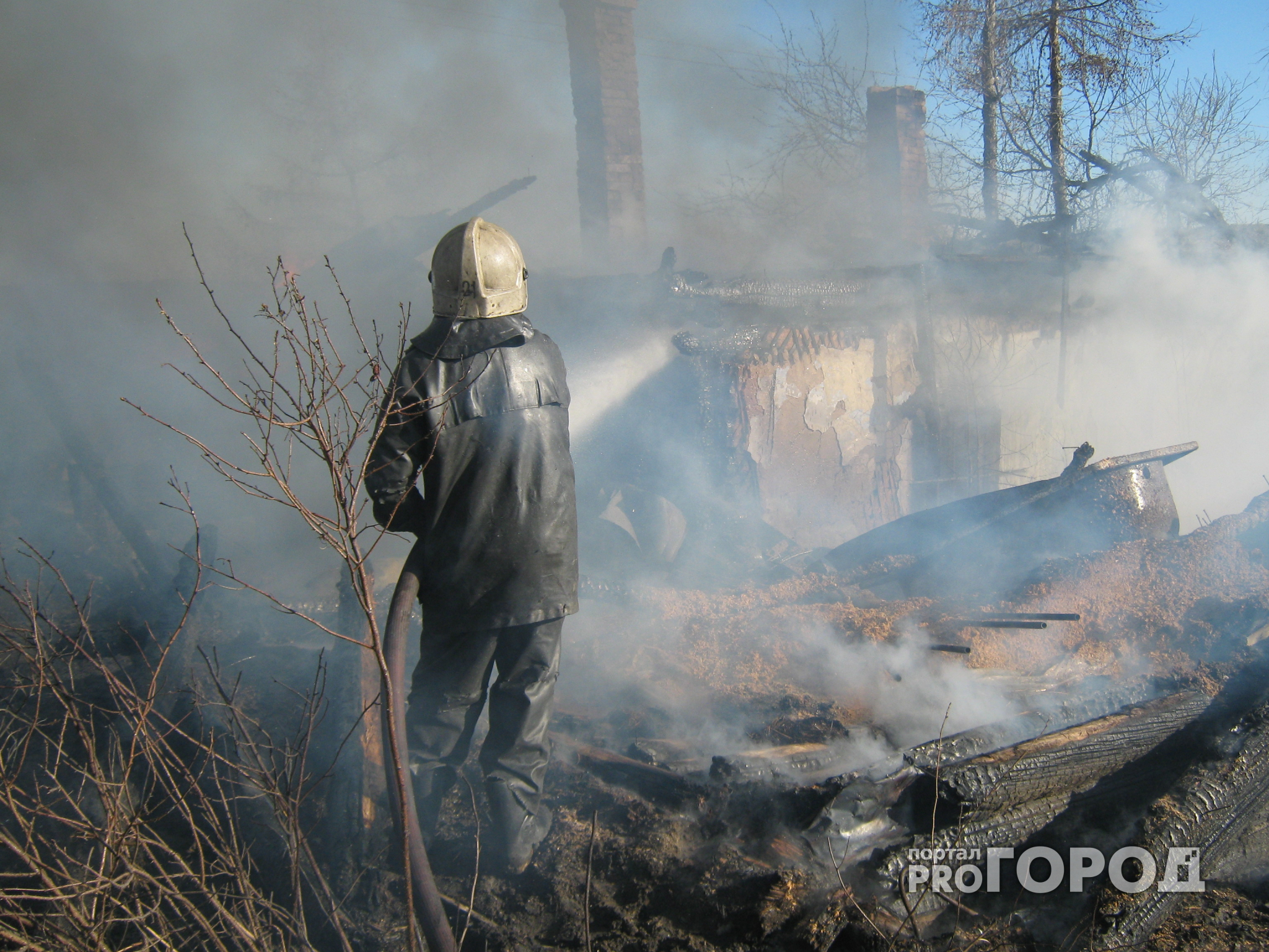 В Старожиловском районе дотла сгорел жилой дом