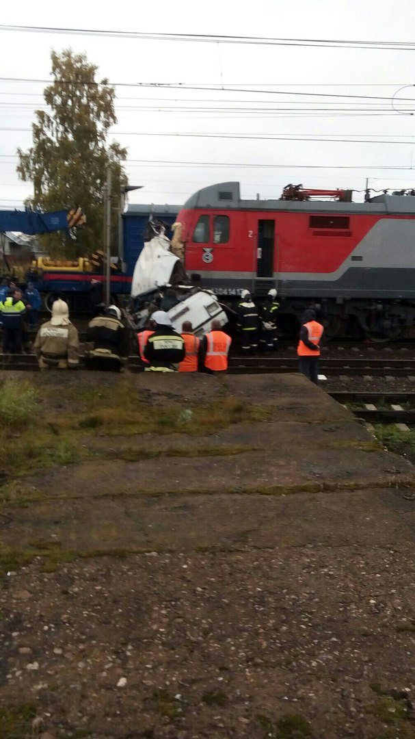 ДТП поезда и автобуса под Владимиром, 19 погибших - все что известно на данный момент