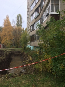 Прорыв трубы в Дашково-Песочне - 22 дома остались без воды