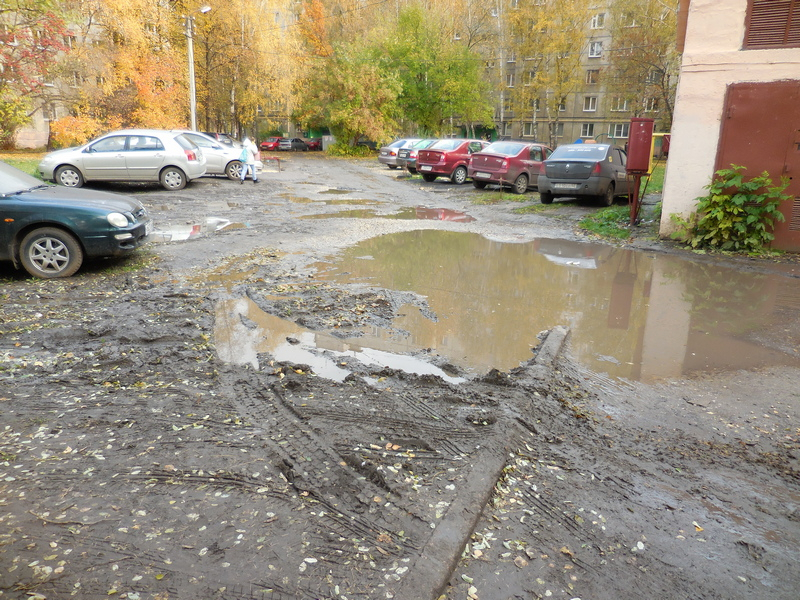 Убитую дорогу на улице Крупской не могут отремонтировать уже сорок лет