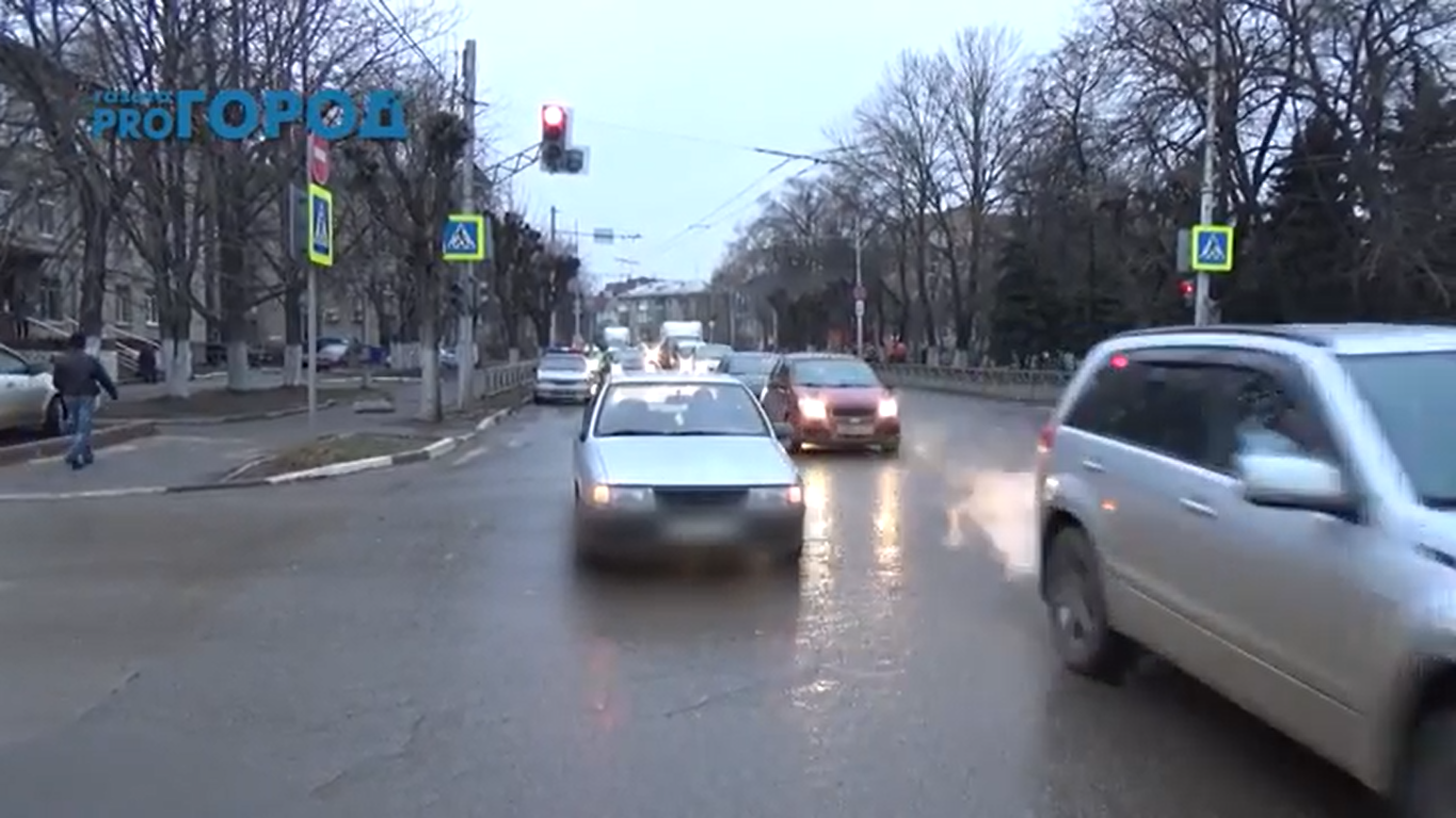 Опубликовано видео с места ДТП на улице Горького, где сбили пешехода