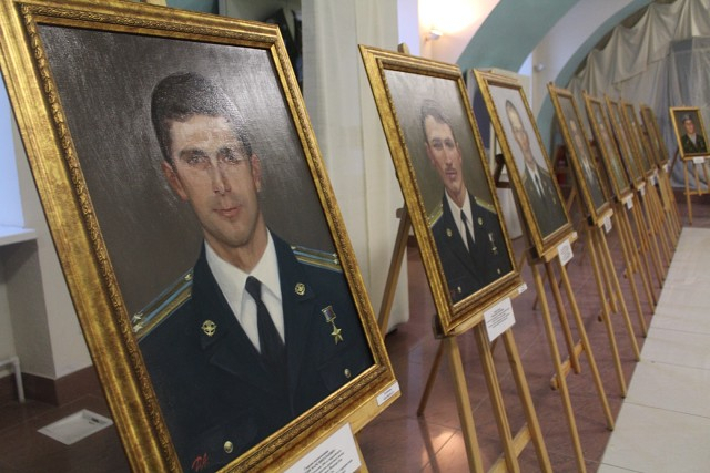 В Рязани открылась выставка, посвященная подвигу десантников 6-й роты. Почему туда стоит сходить
