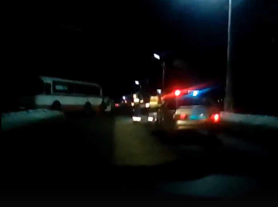 ДТП в Приокском - внедорожник столкнулся с автобусом