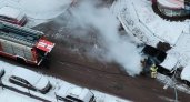 В Рязани на одной из улиц загорелся «Мерседес» (видео)