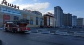 К ТРЦ «Премьер» утром 27 февраля прибыли пожарные машины
