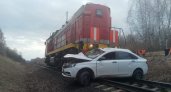 Два человека погибли при столкновении поезда с Lada под Рязанью