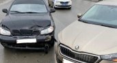 В Рязани на улице Горького в ДТП с Skoda пострадал мужчина