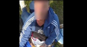 Появилось видео нападения мужчины на девушку в районе НИТИ в Рязани
