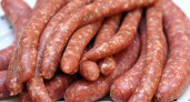 Названа лучшая колбаса для новогоднего стола: в составе мясо и специи — ничего лишнего