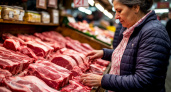 Узнала почему продавцы на рынке не указывают сразу цену на мясо: используют хитрую манипуляцию с покупателями - проверено опытом