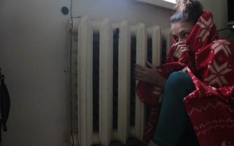 Жители дома на улице Лермонтова пережили заморозки с холодными батареями