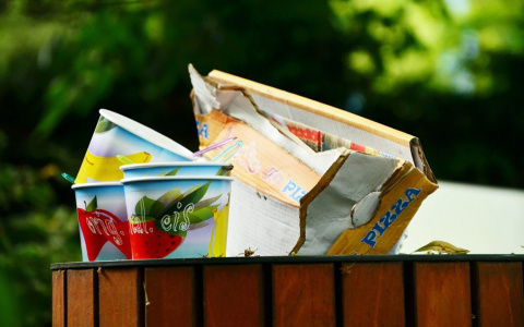 В Скопине оцепили квартал из-за коробки с бытовым мусором