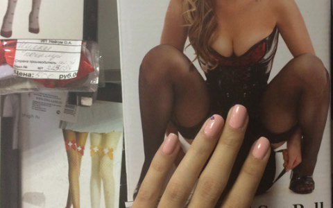 Продавец интим-магазина Рязани: "Некоторые посетители снимают штаны прямо в центре зала"