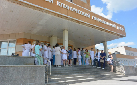 День медицинского работника: в рязанском перинатальном центре наградили врачей