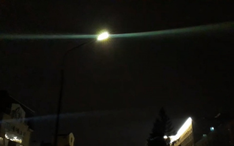 "Около половины светодиодных фонарей работают с перебоями" - рязанец о проблеме на площади Маргелова