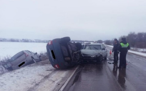 Массовая авария в Старожиловском районе: погибли две женщины