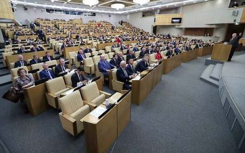 22 июня: Госдума приняла закон о всероссийской минуте молчания