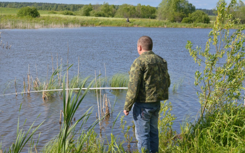 Во время нереста: в Рязанской области полицейские задержали рыбака-браконьера
