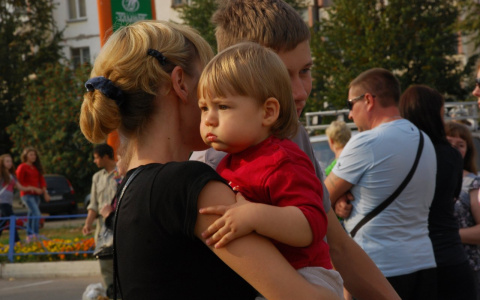 Пособие для родителей-одиночек: активисты предлагают выплачивать до 20 000 рублей
