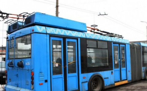 МАЗ оборвал контактную сеть: троллейбус №1 движется по измененному маршруту