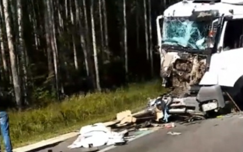 Два грузовика: в Рязанской области произошло серьезное ДТП