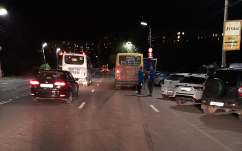 Ломанулся пьяным на дорогу: на Новоселов сбили 45-летнего мужчину