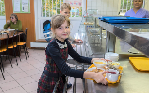 Выскажи свое мнение: на портале Госуслуг можно оценить качество школьного питания