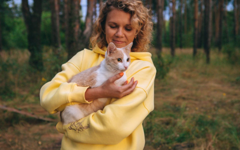 Трудное, но благое дело: рязанский волонтер Кристина Осьмухина о том, как важно помогать животным
