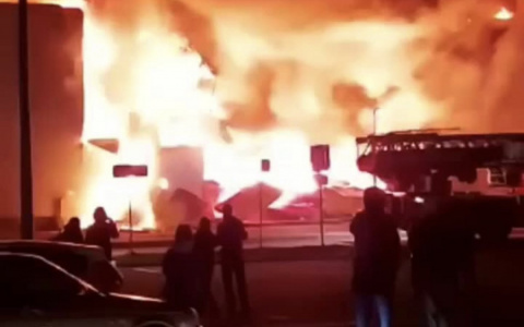 Пожар в «М5 Молл»: торговый центр закроется на неопределенный срок