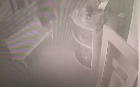 Пожар на Крупской: в сети появилось видео поджога рязанского медцентра