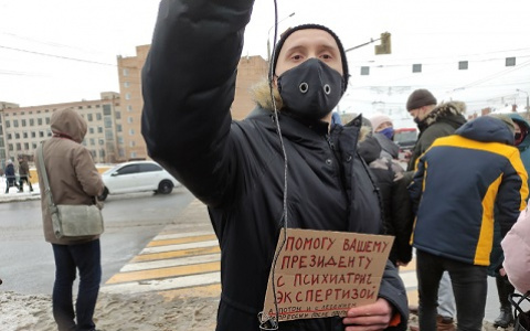 В Рязани во время протестов задержали психиатра Кирилла Сычева: его оштрафовали на 30 тысяч рублей
