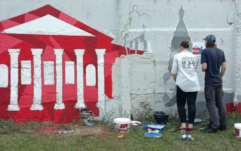 Город в красках: стену на Михайловском шоссе разрисуют граффити с достопримечательностями