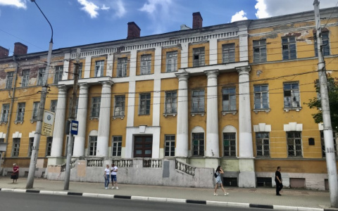 Здание XIX века: Минобороны обязали отремонтировать военный госпиталь в Рязани