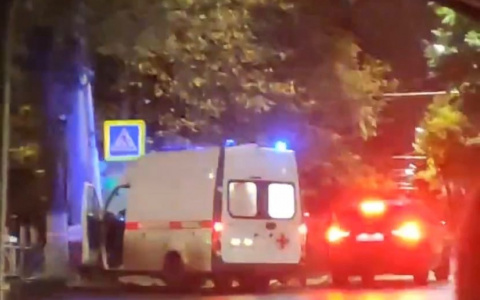 Авария со "скорой" на Есенина: собрали видео с места происшествия