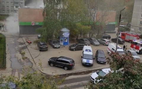 В Рязани загорелось здание «Пятёрочки» - обошлось без пострадавших
