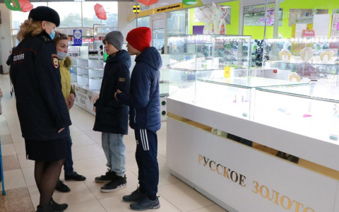 В торговых центрах Рязани прошли рейды: задержали 7 подростков