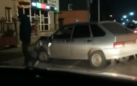 ДТП в Рыбном: машина переехала пешехода и столкнулась с другим автомобилем