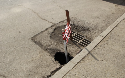 При ремонте дорог в Рязани применят новую технологию плавающих люков