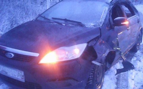 Под  Рязанью столкнулись иномарка и фура